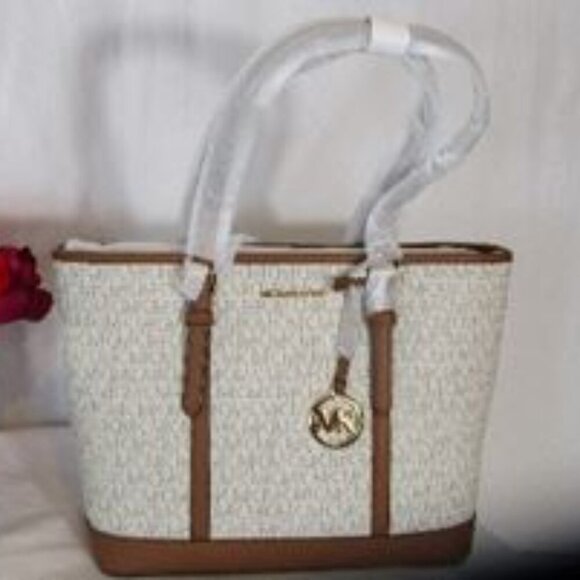 M Kors LARGE Jet Set Travel Tote Leather Trim NWOT - Picture 2 of 10